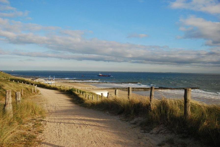 Zoutelande,modern Bij De Zee Zoutelande