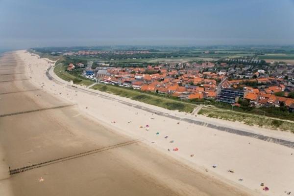 Zoutelande,modern Bij De Zee